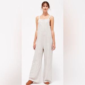 Lacausa patch jumpsuit in color: Bowie. Linen & cotton material. Never worn.